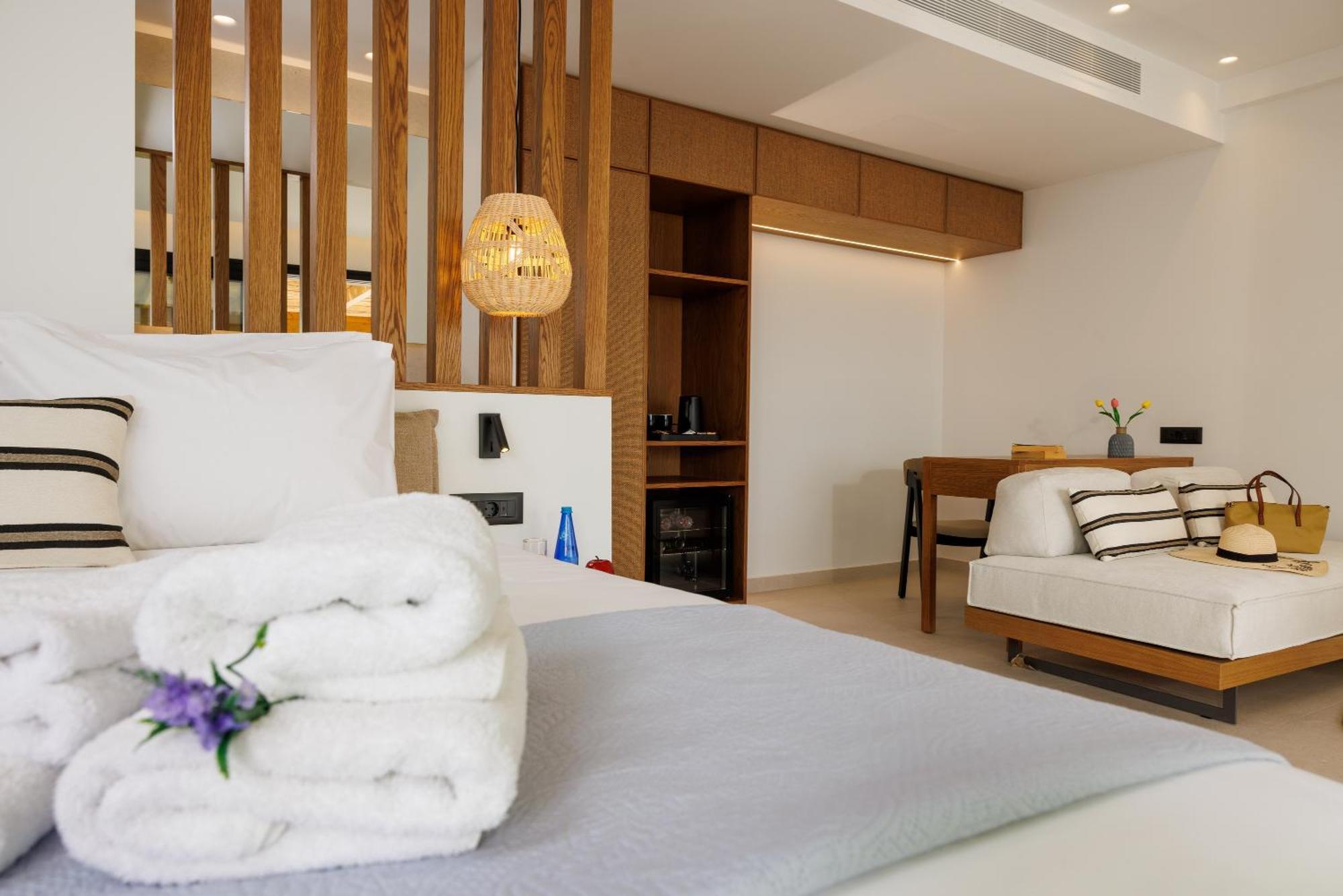 Deos Luxury Suites - Adults Only Limenas Chersonisou Exterior foto
